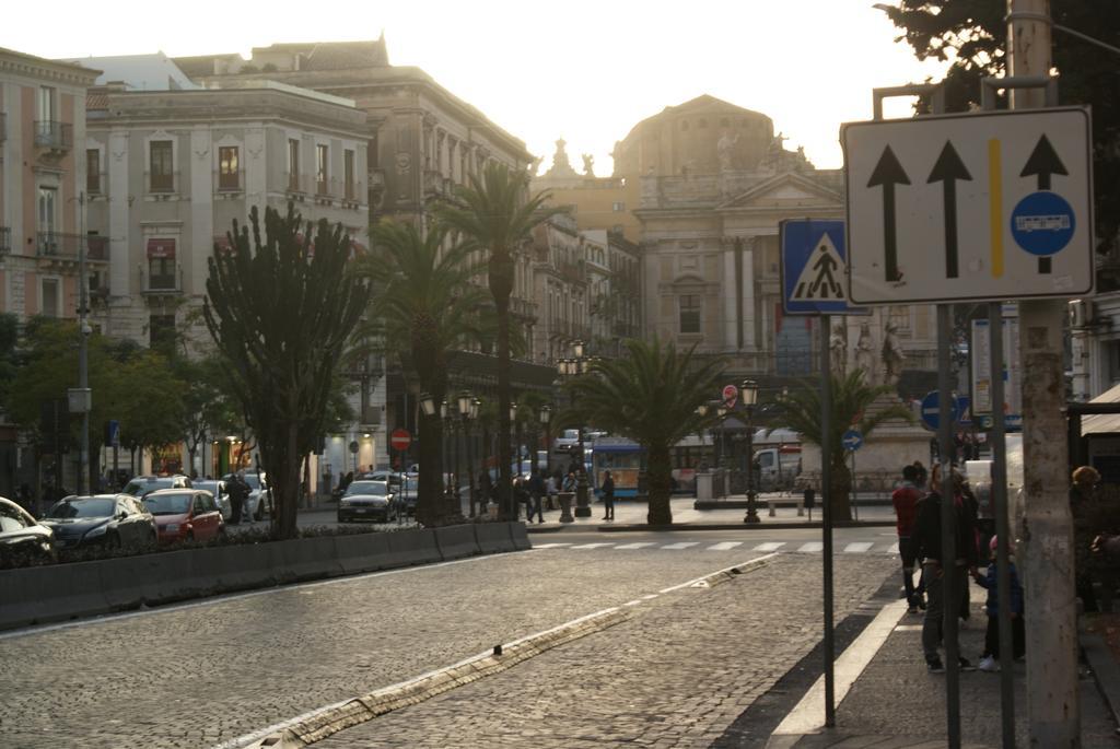 Catania Crossing B&B - Rooms & Comforts Экстерьер фото