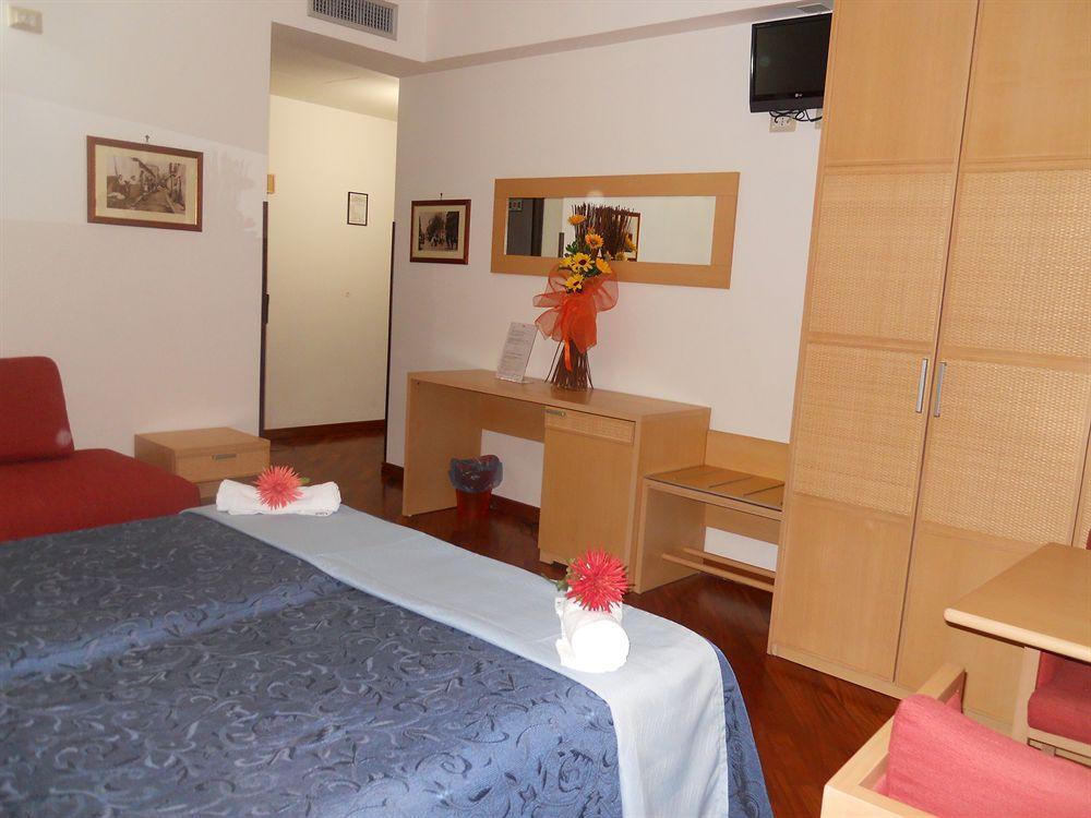 Catania Crossing B&B - Rooms & Comforts Экстерьер фото