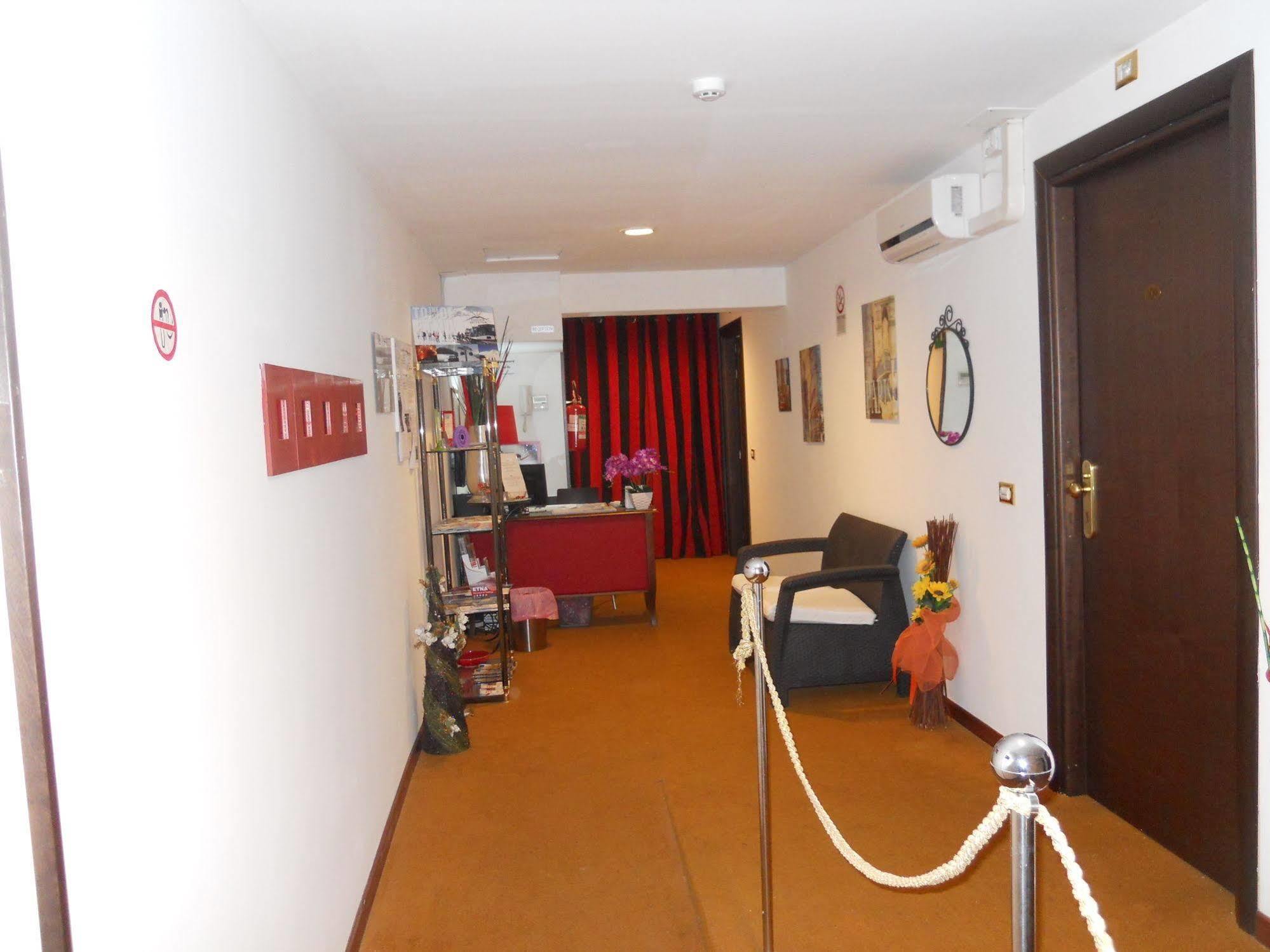 Catania Crossing B&B - Rooms & Comforts Экстерьер фото